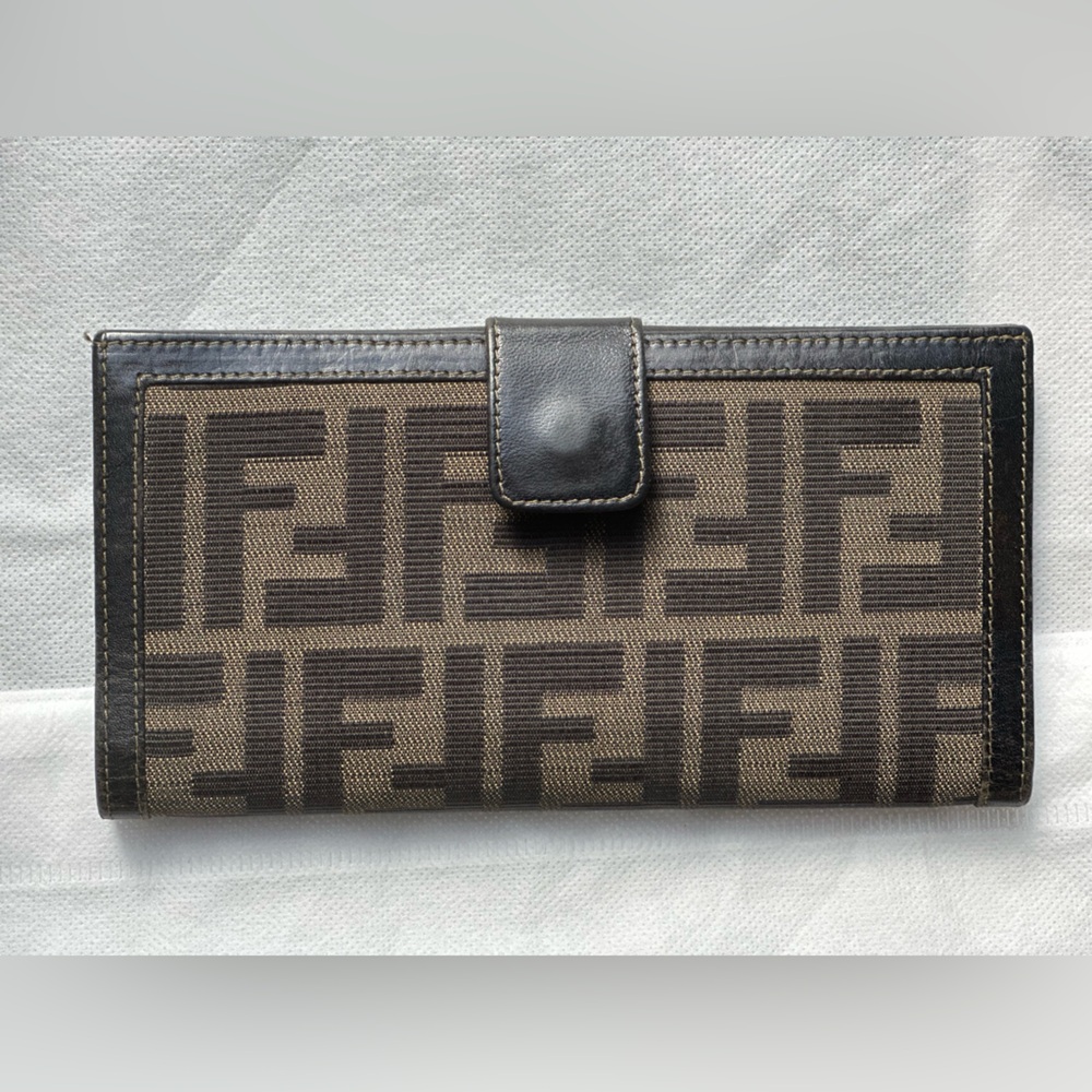 FENDI Zucca Wallet | Made in Italy | Authentic Vintage | Great condition! - Picture 9 of 13